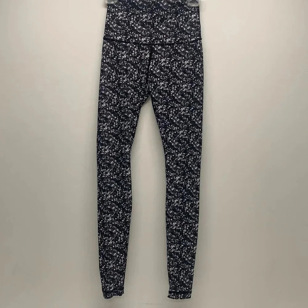 Lululemon Shine Tight Roll Down Leggings Shimmy Shimmer Black White Sequin 4
